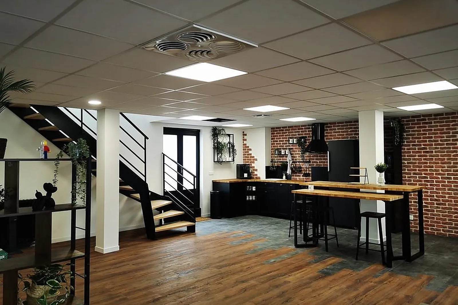 Lieux événementiels, UP2YOU TOURS