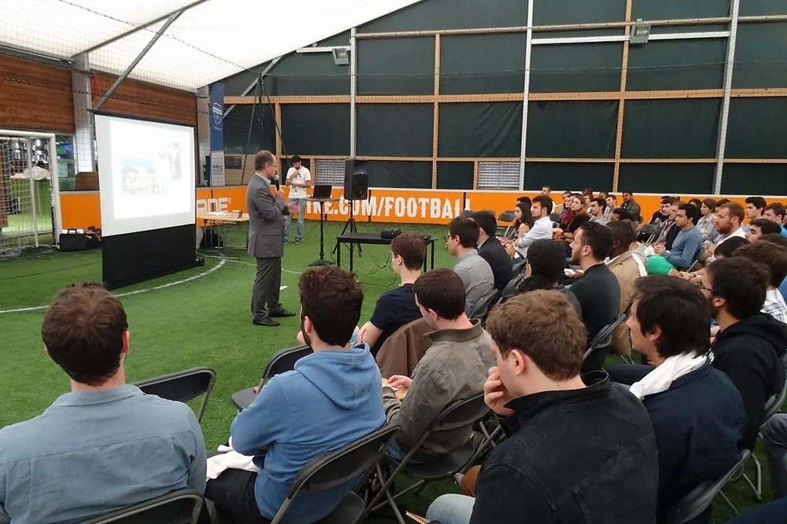 Lieux événementiels, URBANSOCCER PUTEAUX