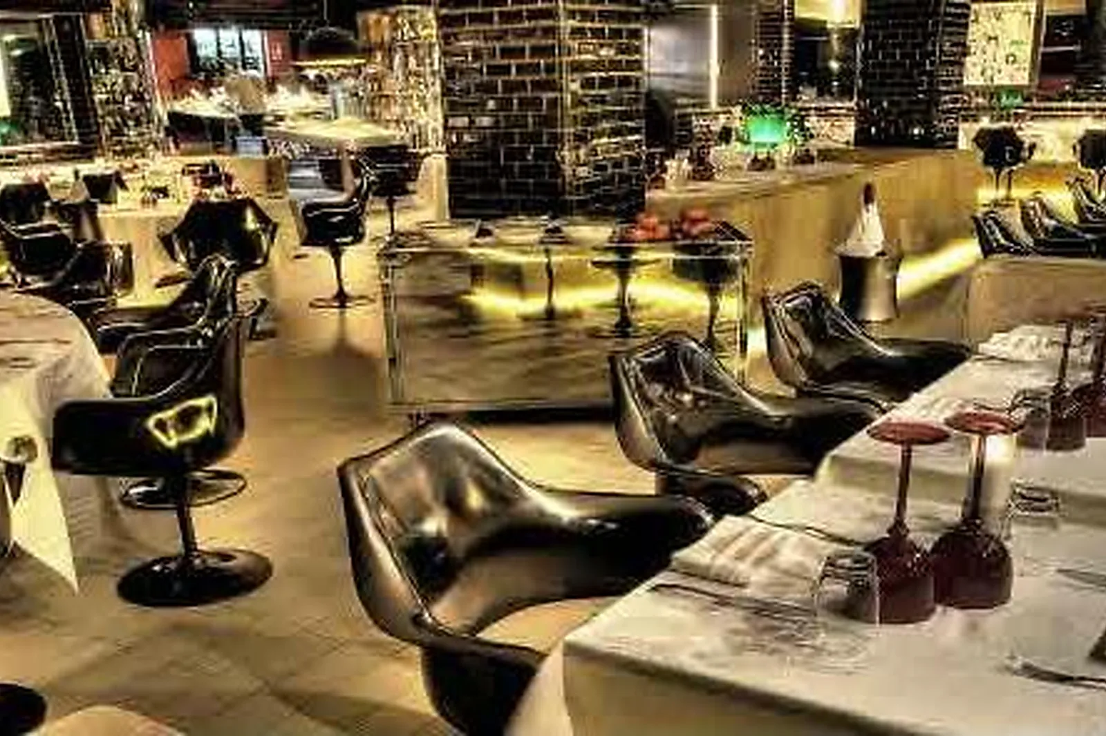 Lieux événementiels, VIP ROOM THEATER