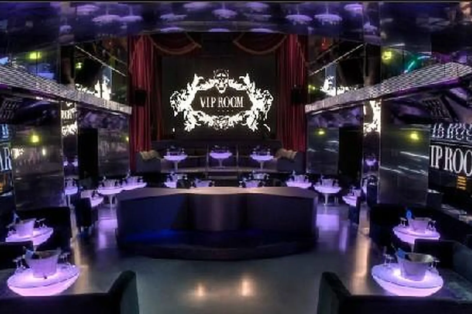 Lieux événementiels, VIP ROOM THEATER