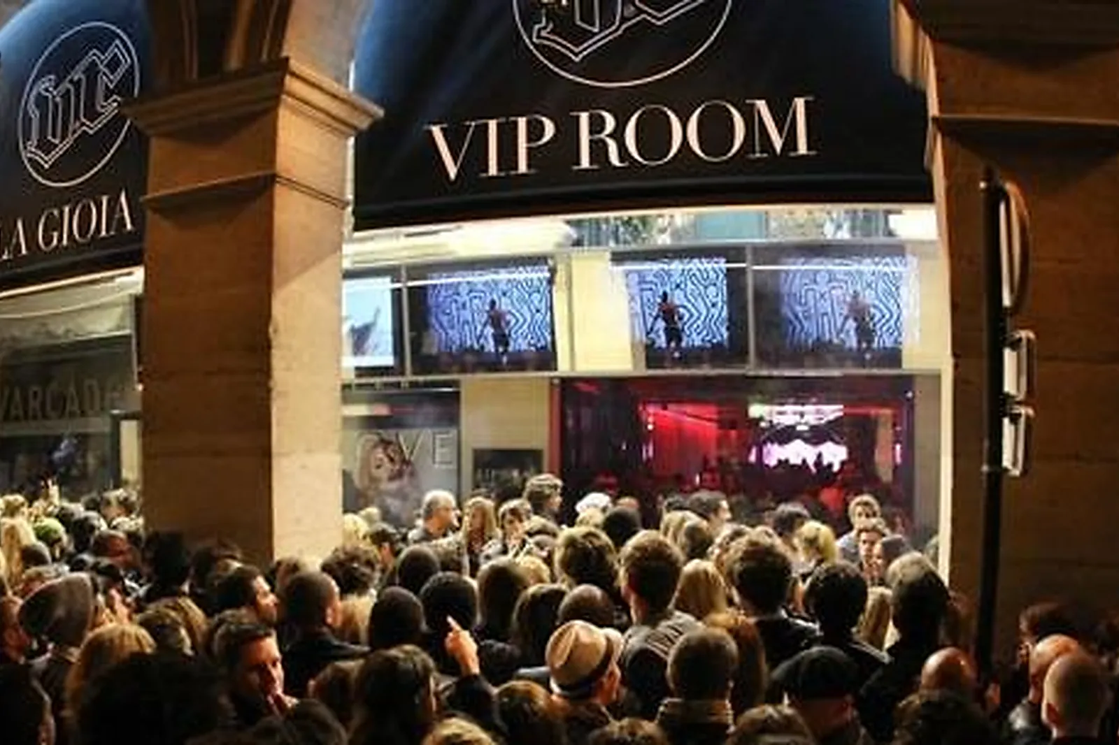 Lieux événementiels, VIP ROOM THEATER