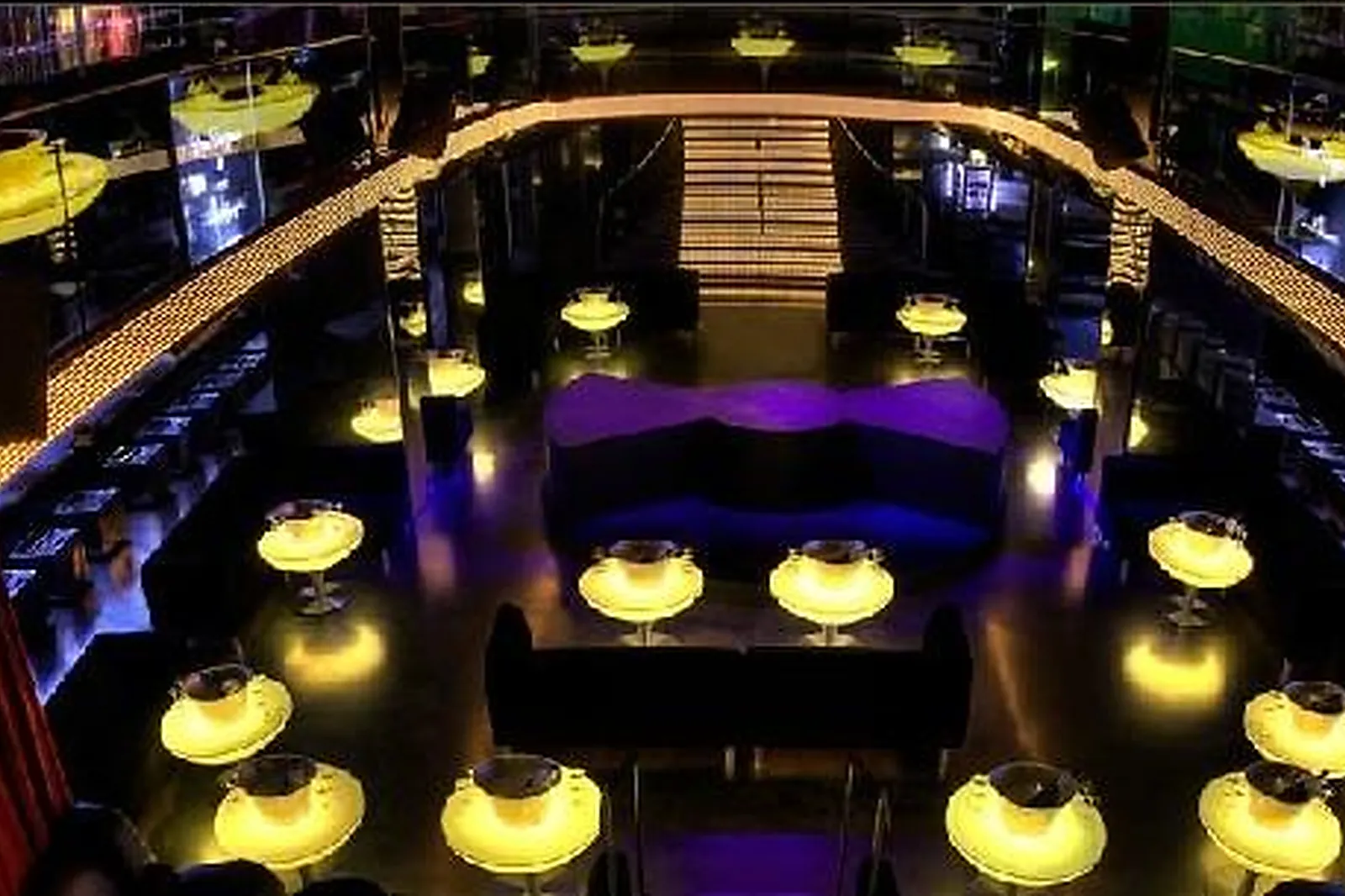 Lieux événementiels, VIP ROOM THEATER