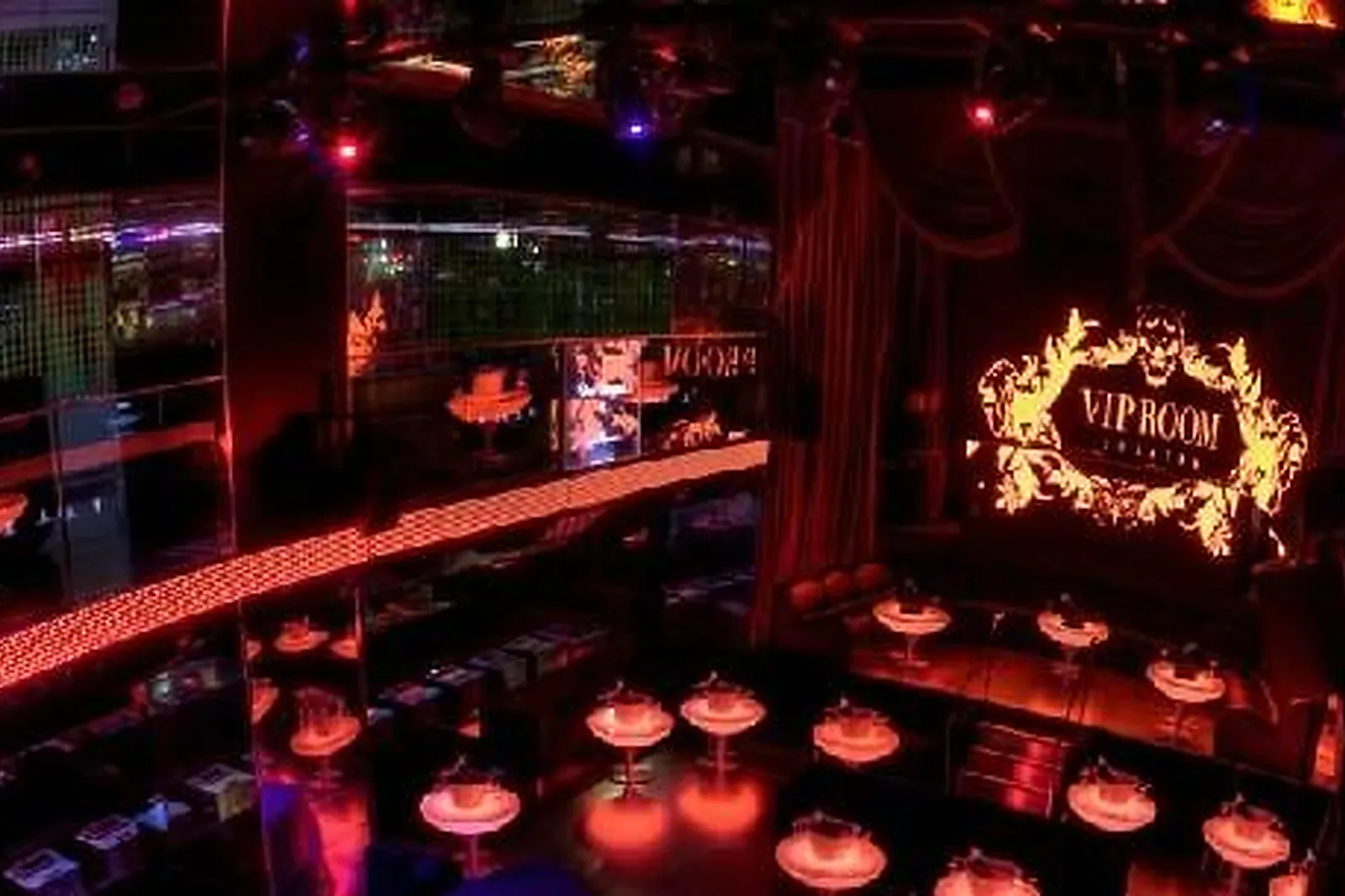 Lieux événementiels, VIP ROOM THEATER