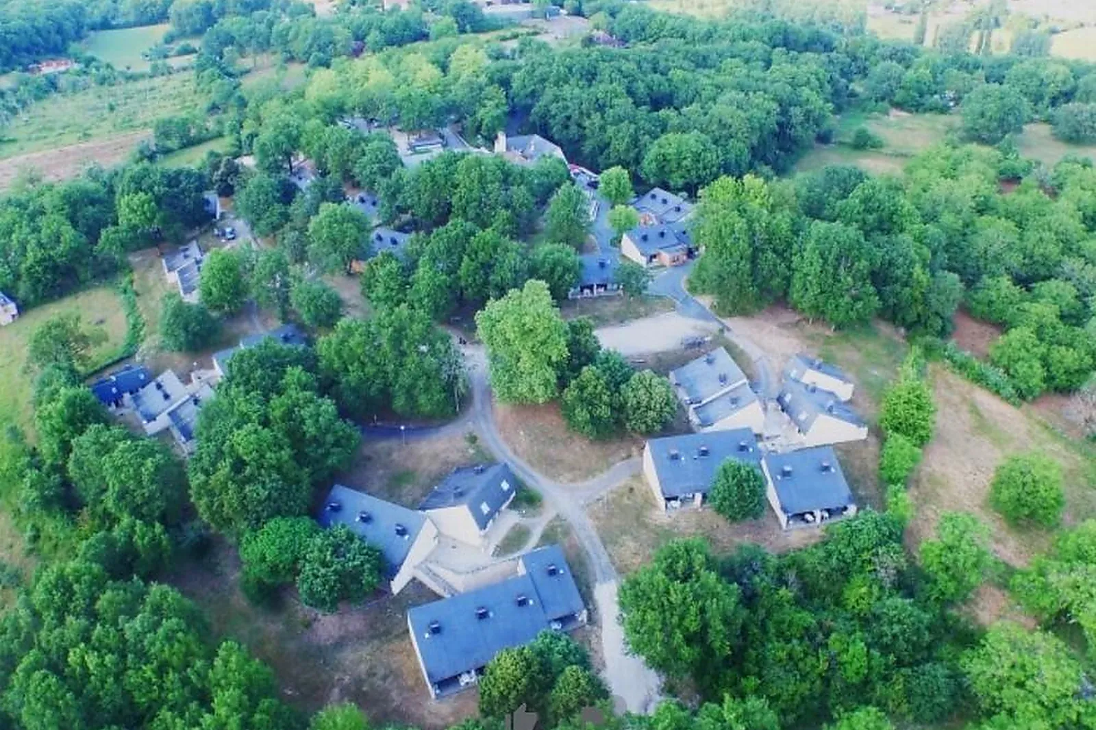 Lieux événementiels, VVF CLUB INTENSE LES PIERRES ROUGES