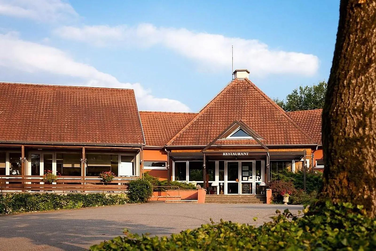 Lieux événementiels, VALLÉE NOBLE