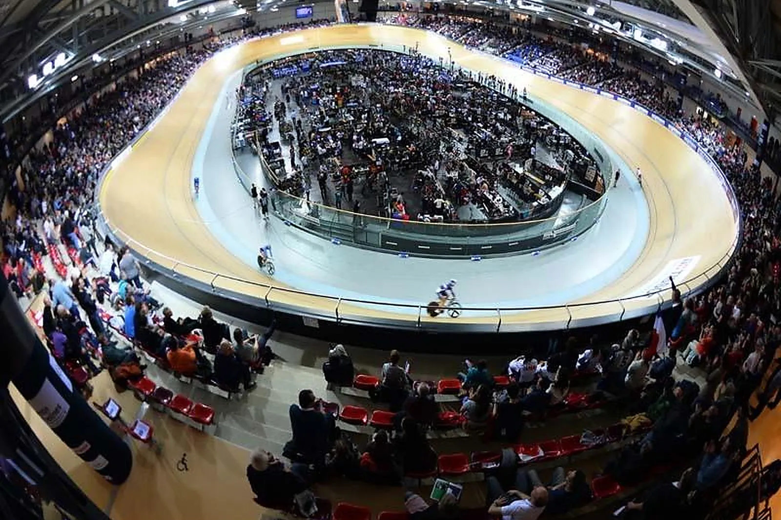 Lieux événementiels, VÉLODROME NATIONAL