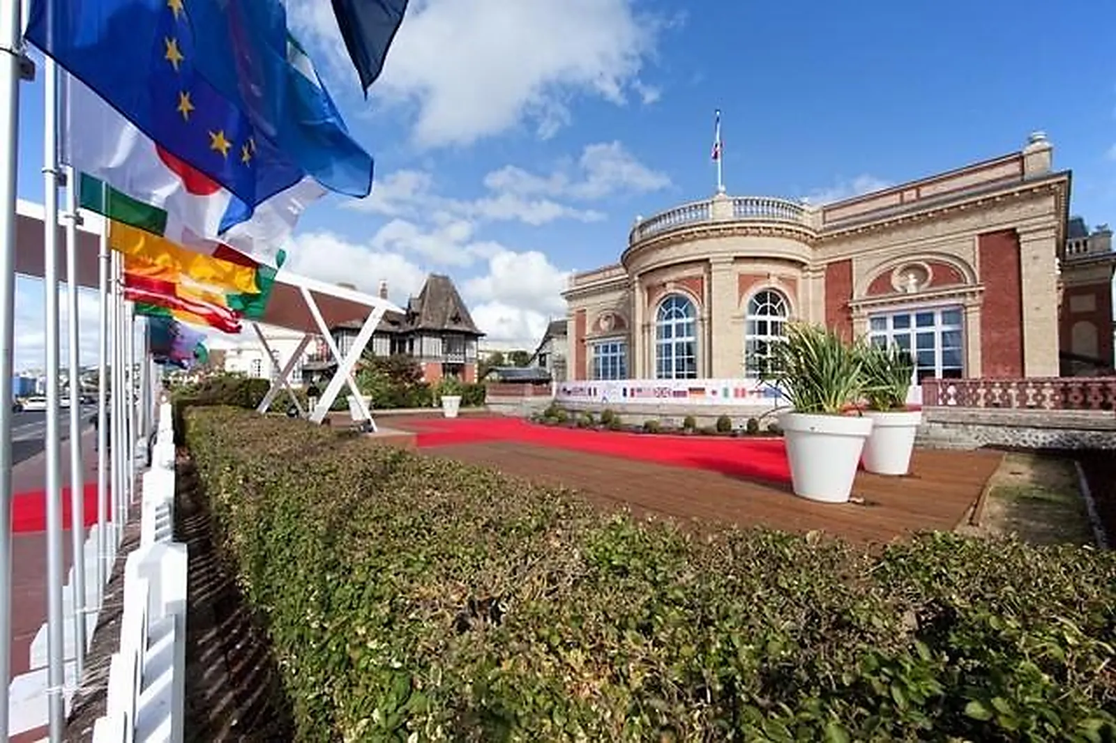 Lieux événementiels, VILLA LE CERCLE