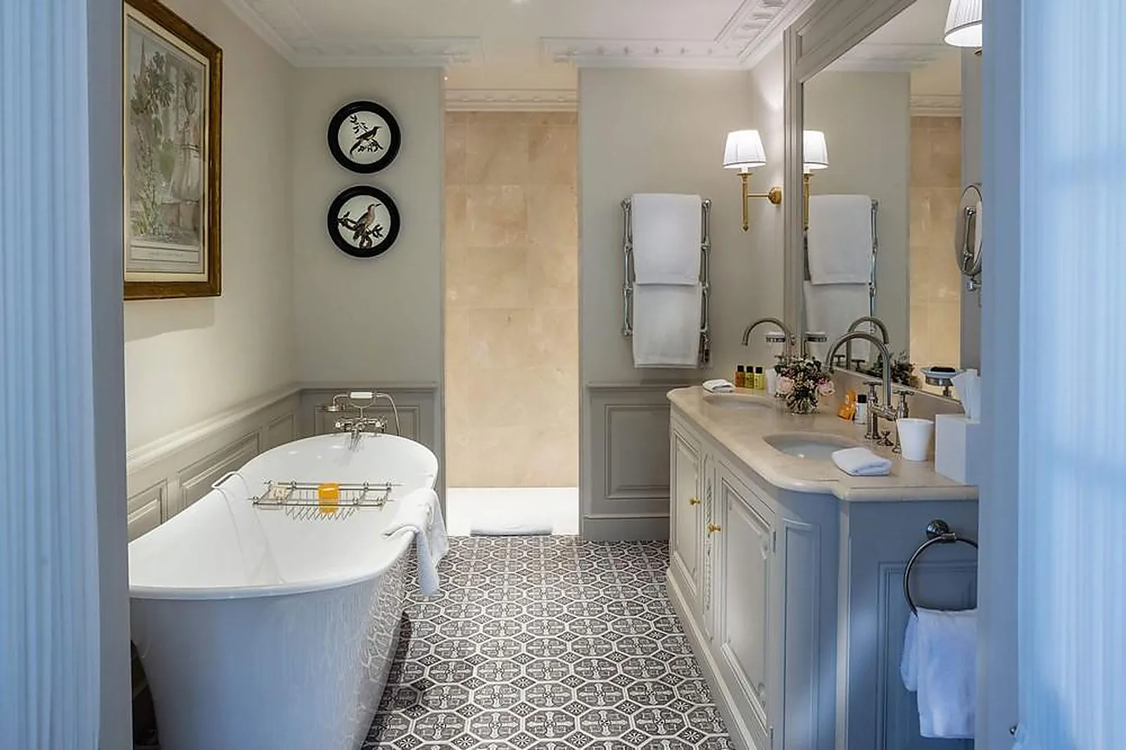 Lieux événementiels, VILLA SAINT-ANGE