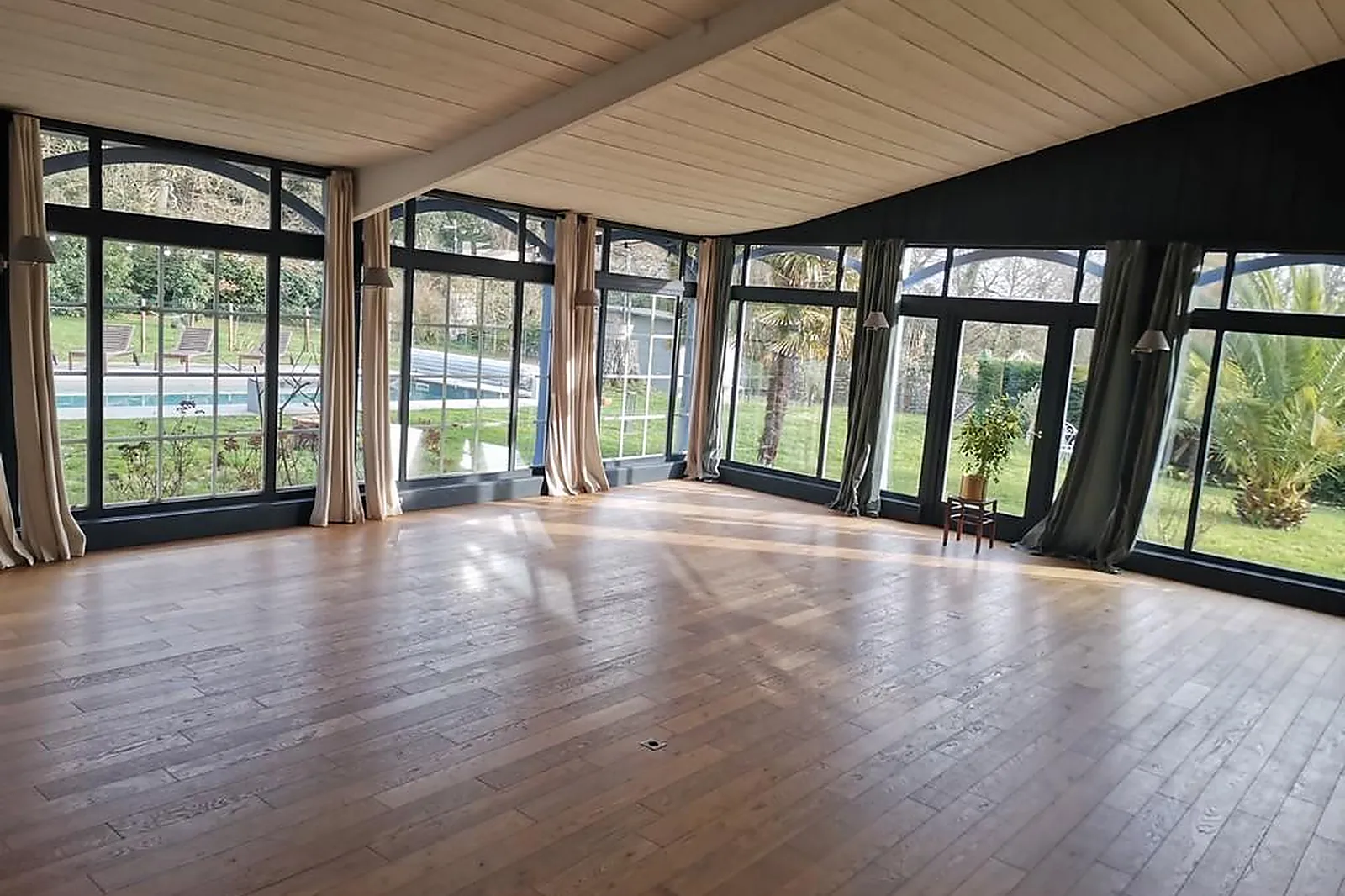 Lieux événementiels, VILLA DE LA HAUTE FORÊT