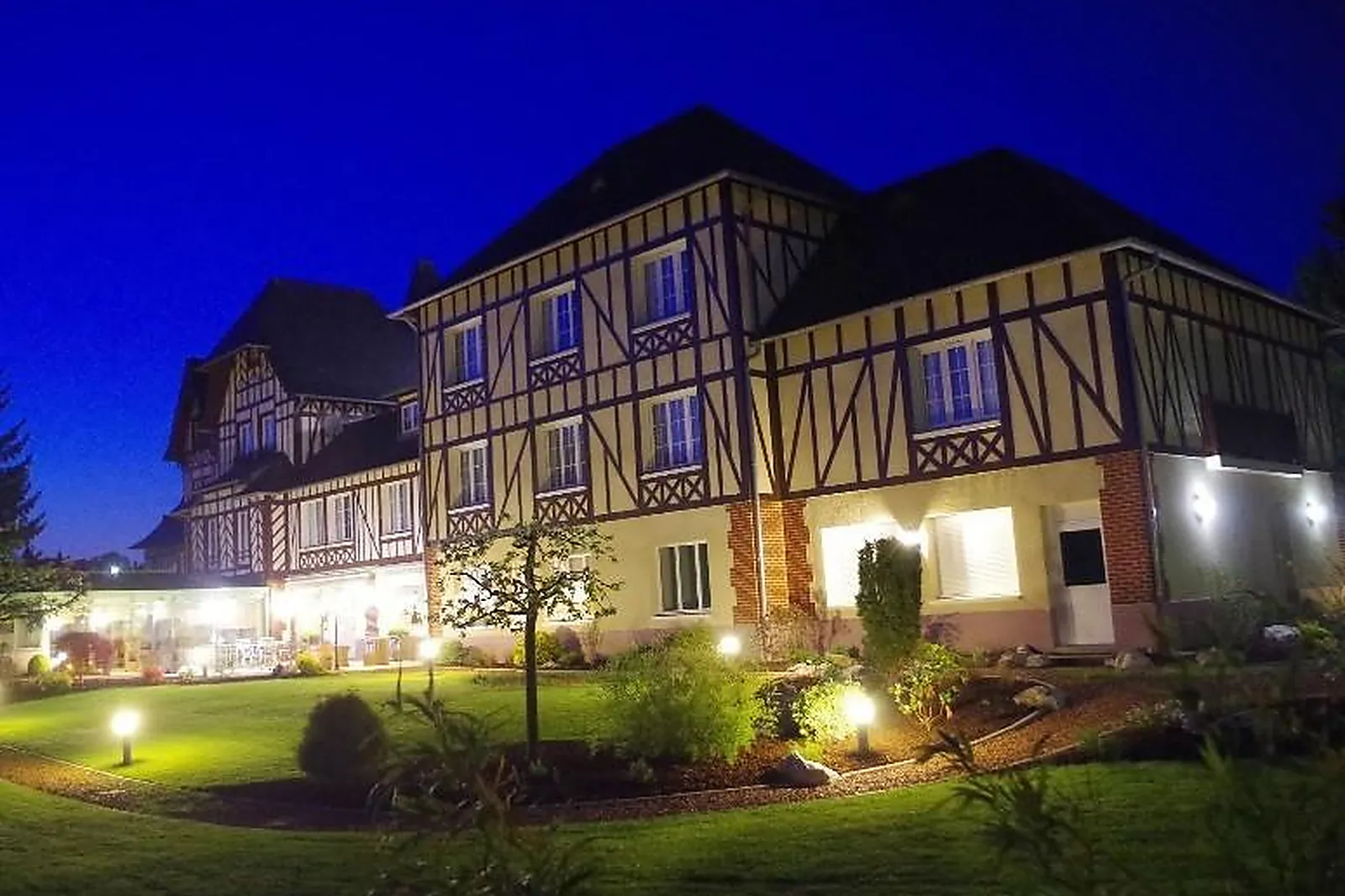 Lieux événementiels, VILLA DES HOUX