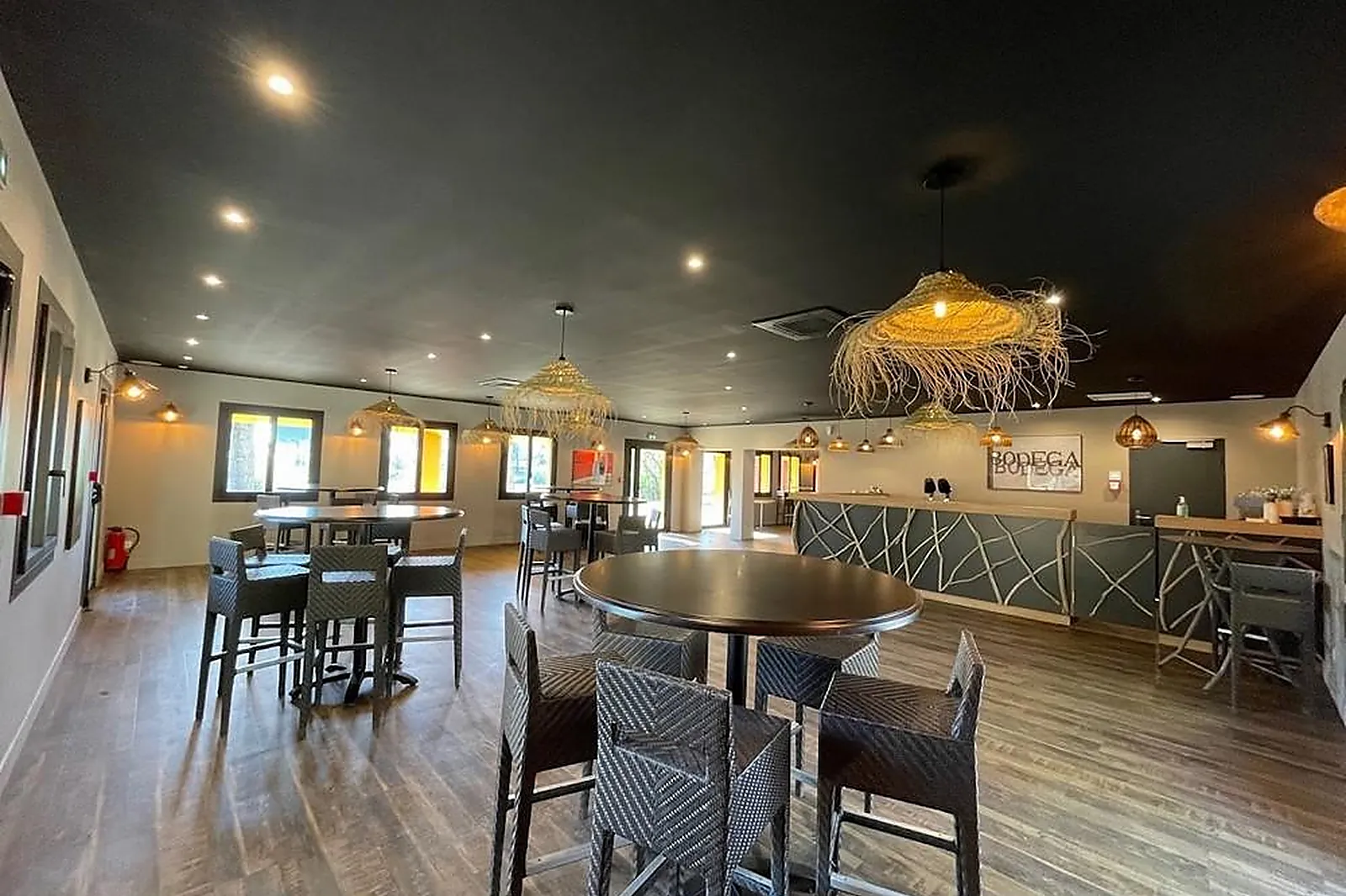 Lieux événementiels, VILLAGE CAMARGUAIS