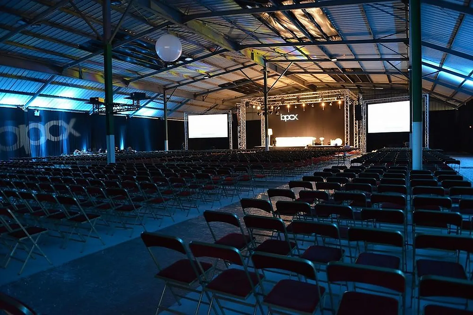 Lieux événementiels, VILLAGE CAMARGUAIS