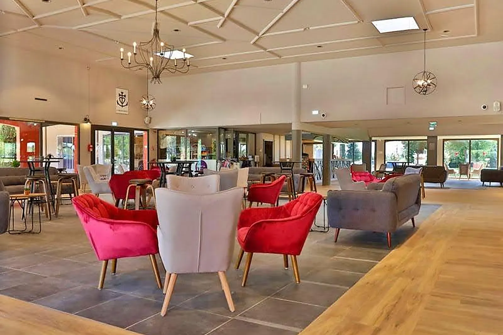 Lieux événementiels, VILLAGE CAMARGUAIS