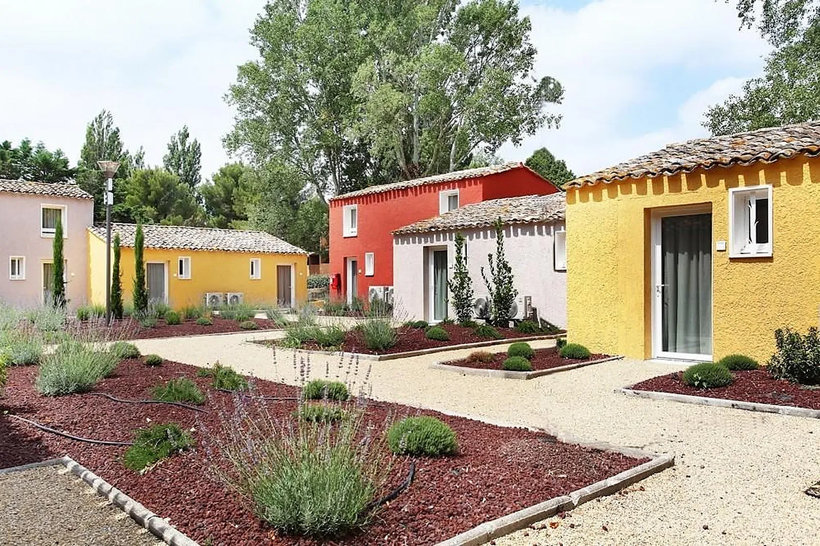 Lieux événementiels, VILLAGE CAMARGUAIS