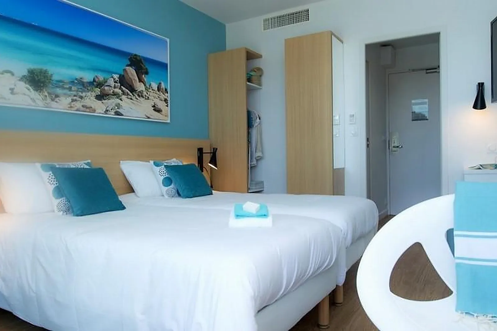 Lieux événementiels, VILLAGE CLUB MILÉADE CARQUEIRANNE