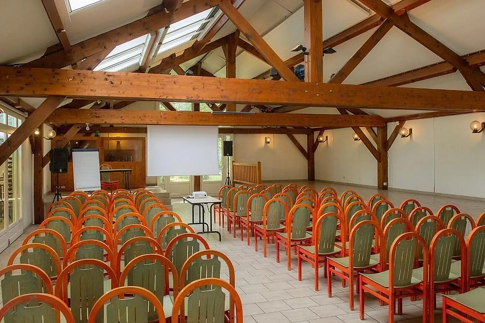 Lieux événementiels, VILLAGE CLUB MILÉADE LA FERTÉ-IMBAULT