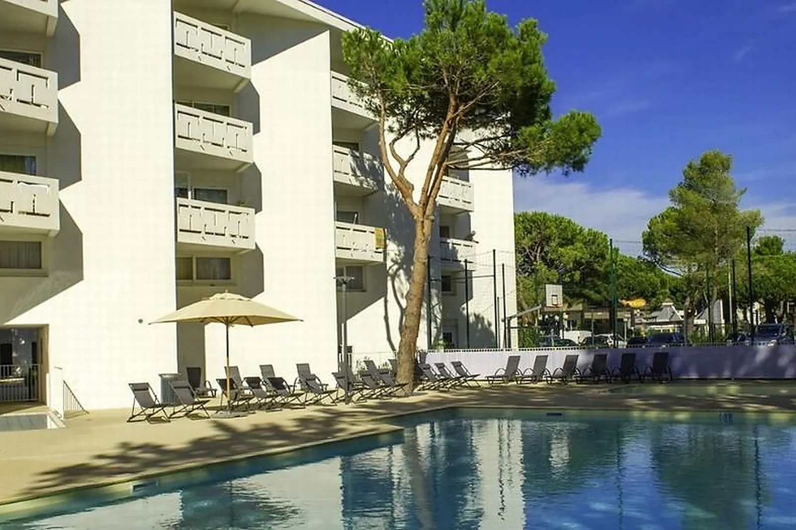 Lieux événementiels, VILLAGE CLUB MILÉADE LA GRANDE-MOTTE