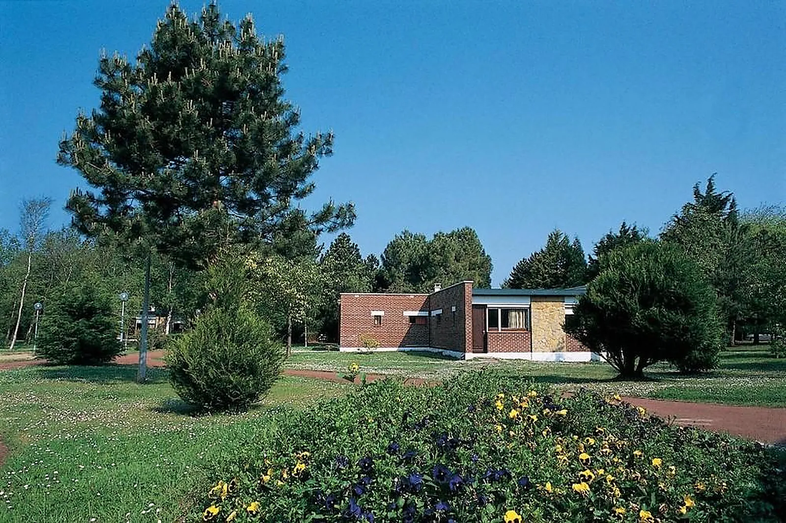 Lieux événementiels, VILLAGE CLUB MILÉADE MERLIMONT