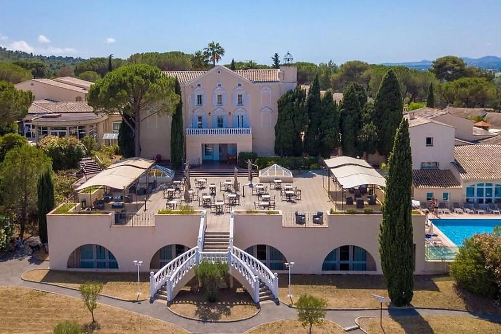 Lieux événementiels, VILLAGE CLUB MILÉADE ROQUEBRUNE-SUR-ARGENS