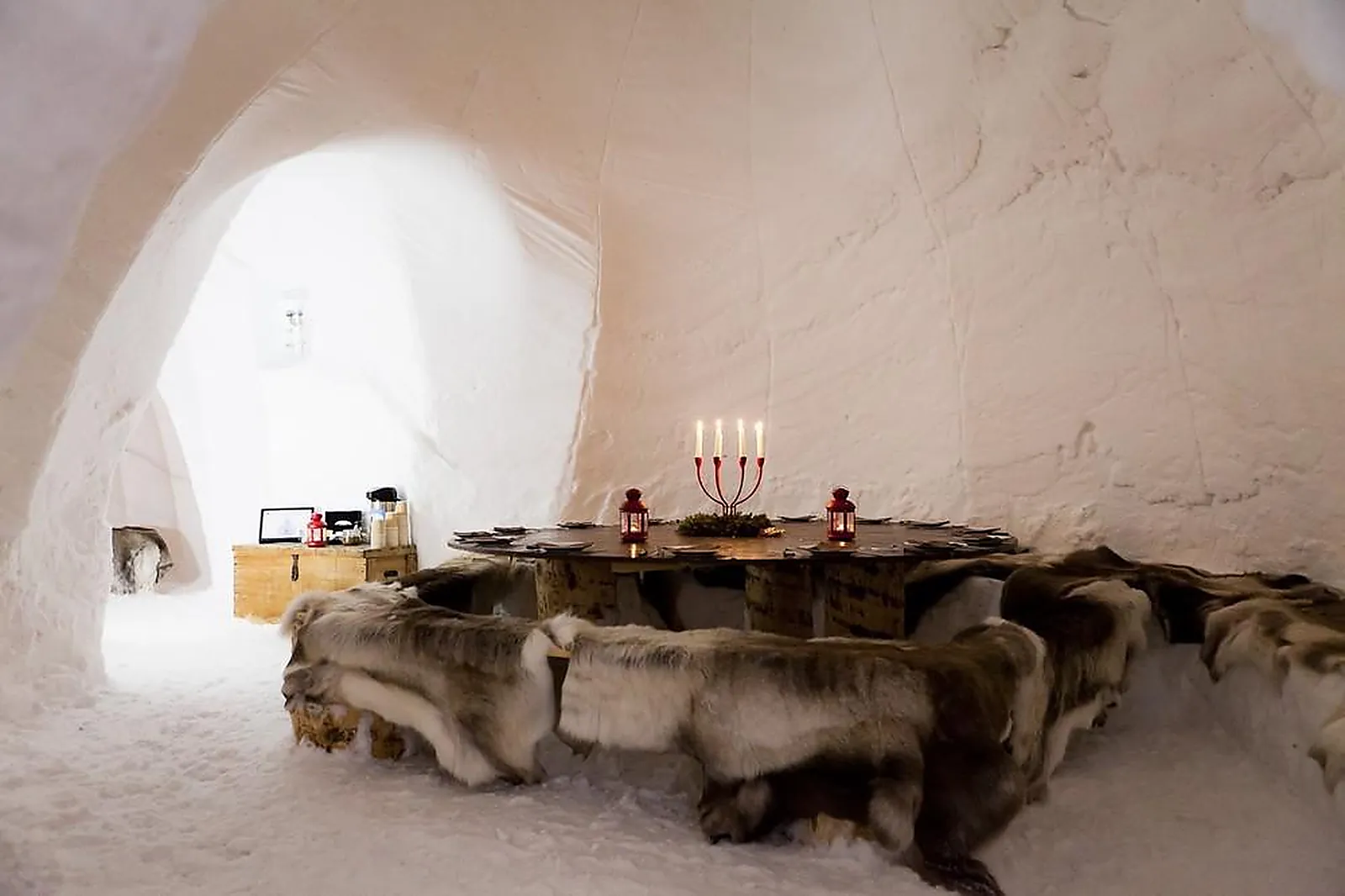 Lieux événementiels, VILLAGE IGLOO BLACKSHEEP
