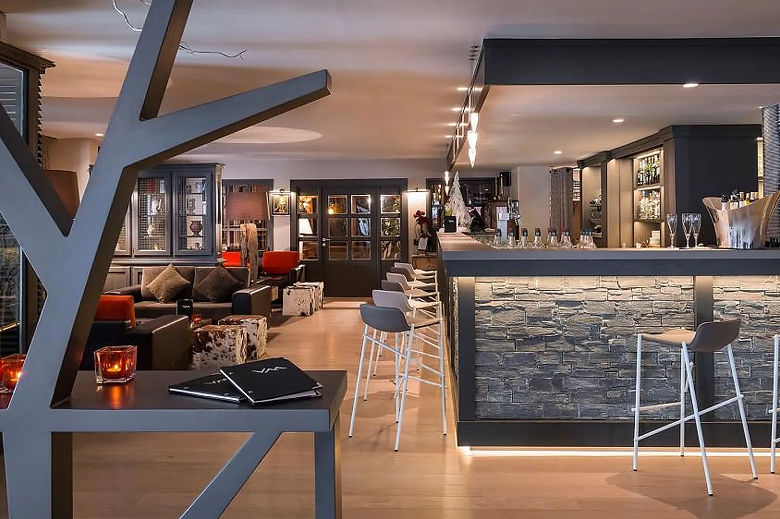 Lieux événementiels, VILLAGE MONTANA