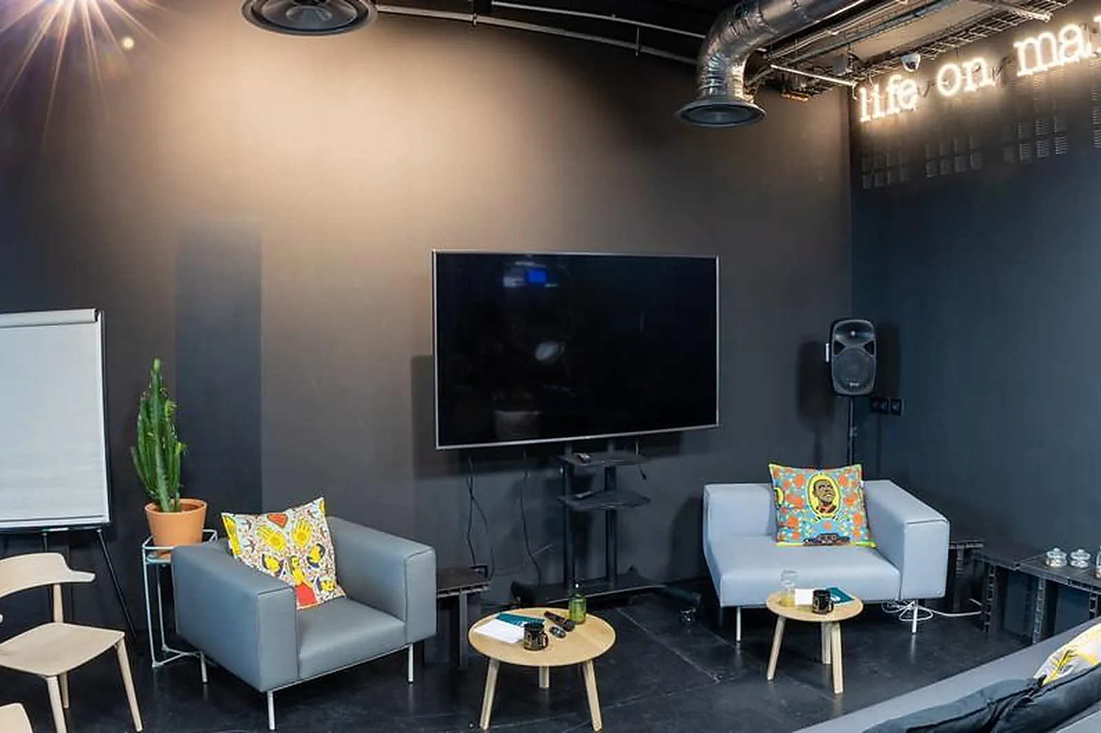 Lieux événementiels, VILLAGE OXYGEN PARIS LA DÉFENSE