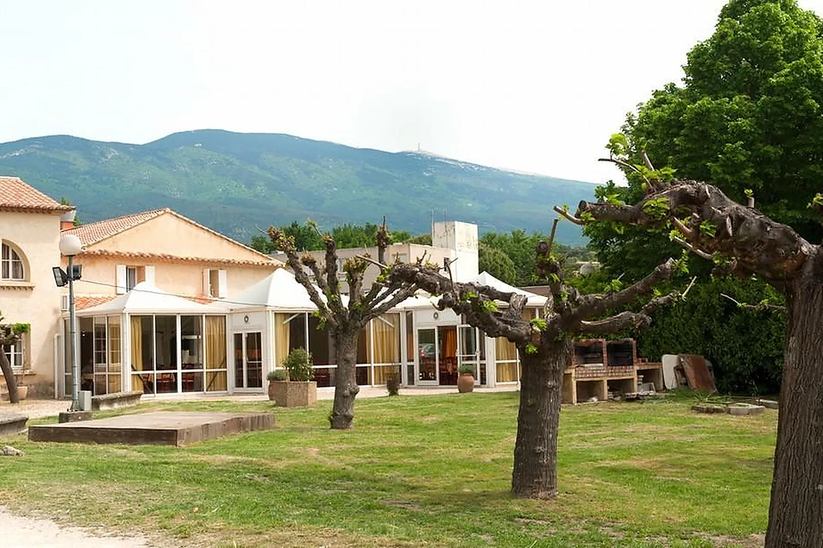 Lieux événementiels, VILLAGE VACANCES LES FLORANS