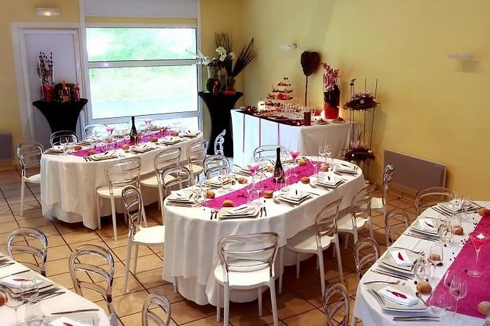 Lieux événementiels, VILLAGE DE KERLAVIC