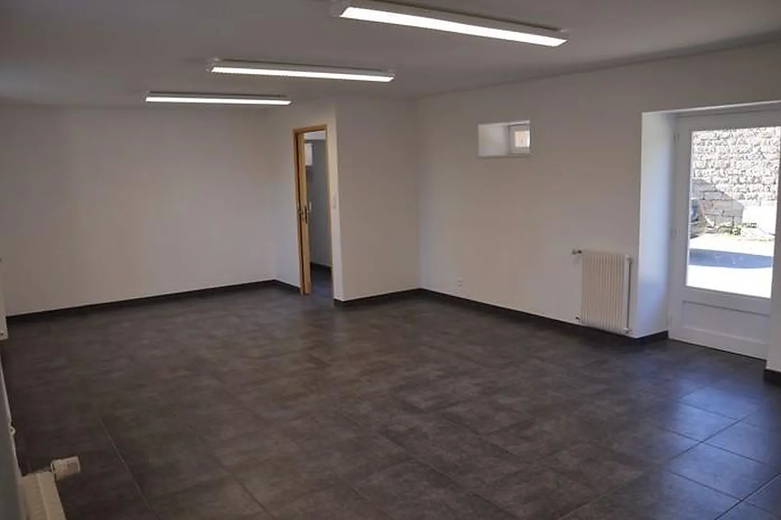 Lieux événementiels, VILLAGE DE KERLAVIC