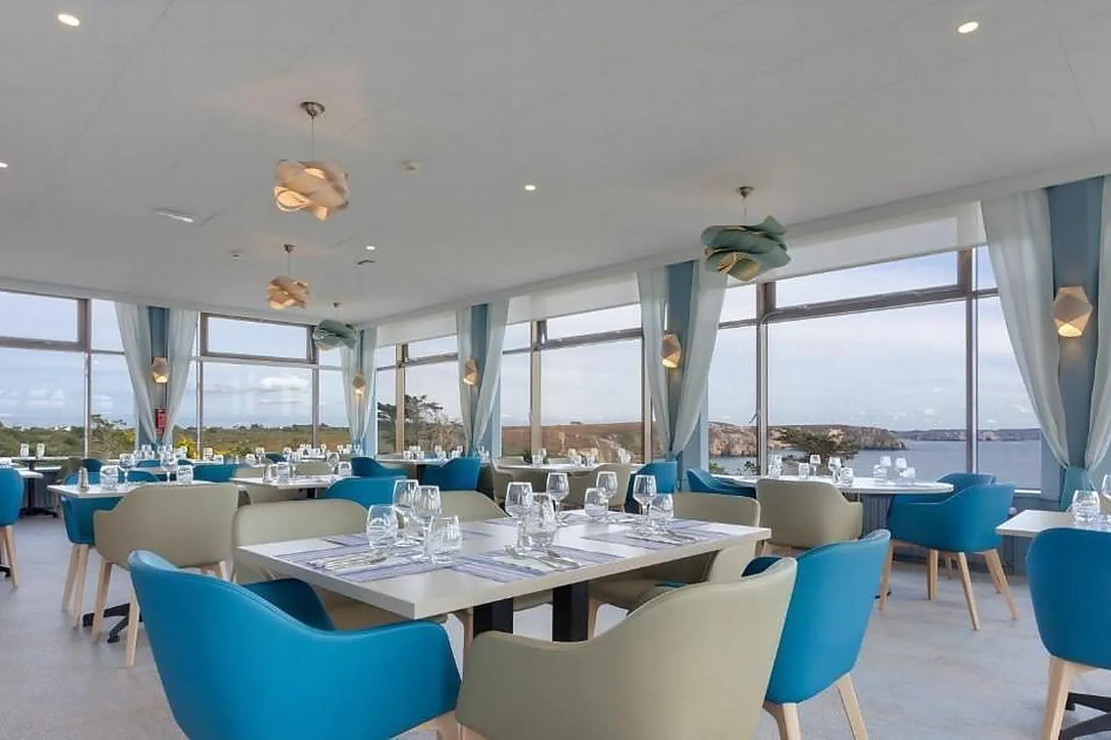 Lieux événementiels, VILLAGE VACANCES APAS-BTP DE PEN-HIR - CAMARET-SUR-MER