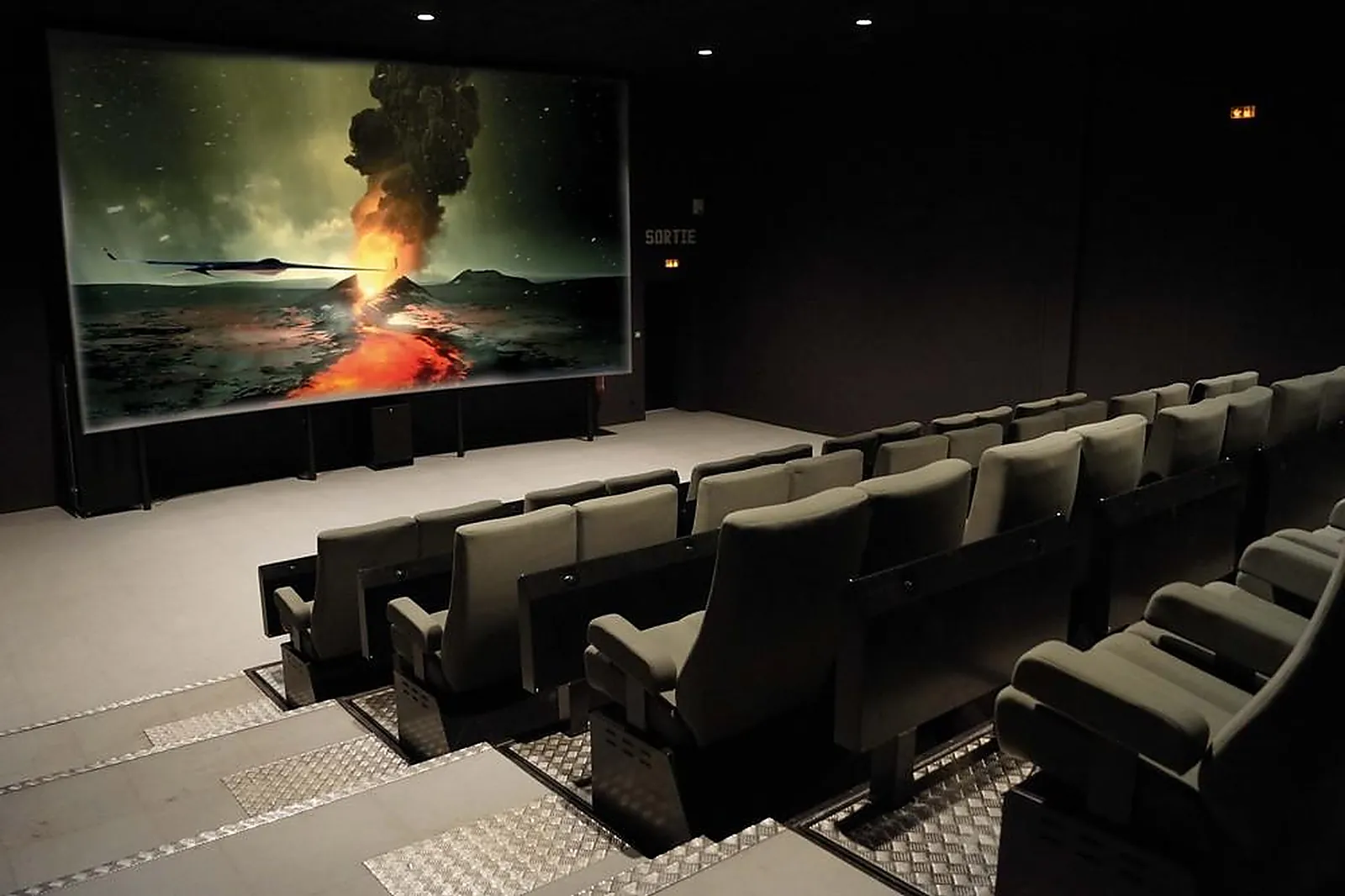 Lieux événementiels, VOLCAN DE LEMPTÉGY