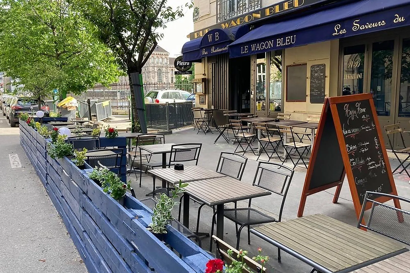 Lieux événementiels, WAGON BLEU