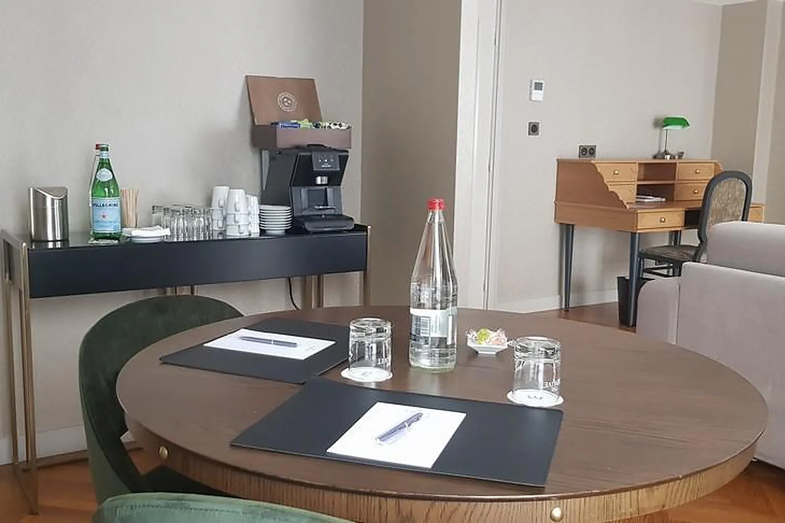 Lieux événementiels, WARWICK REINE ASTRID LYON