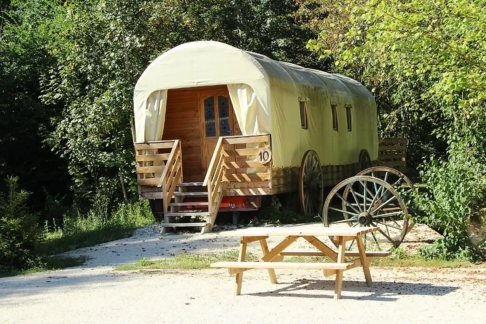 Lieux événementiels, WESTERN CITY