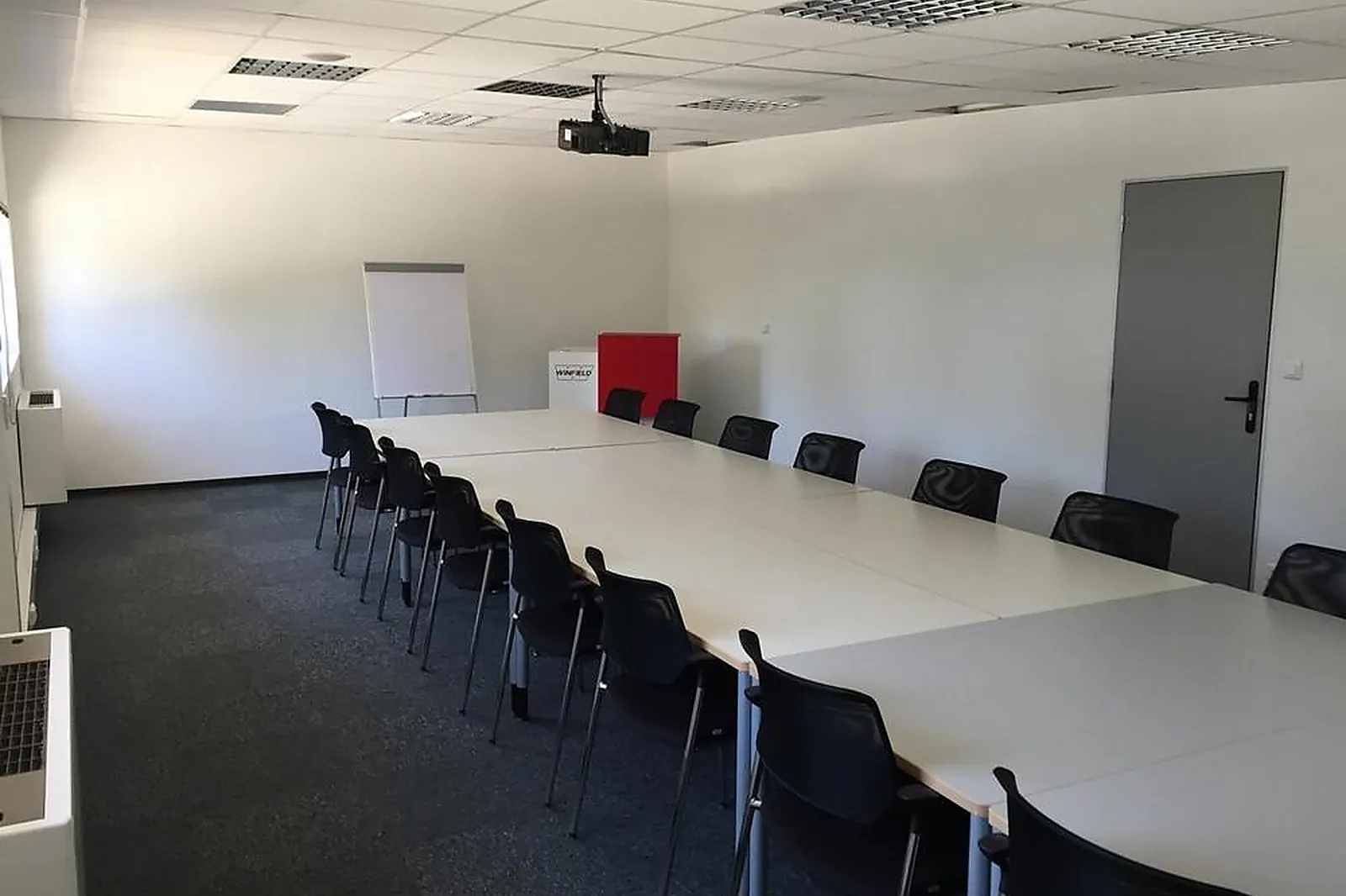 Lieux événementiels, WINFIELD RACING SCHOOL