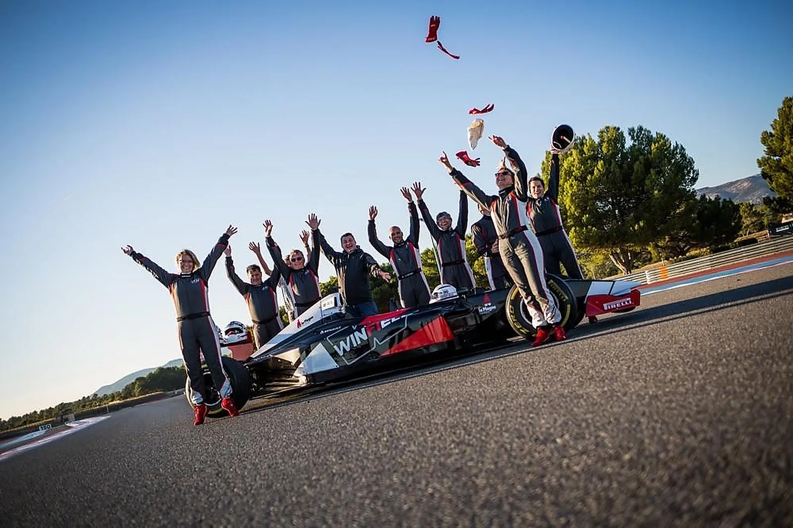 Lieux événementiels, WINFIELD RACING SCHOOL