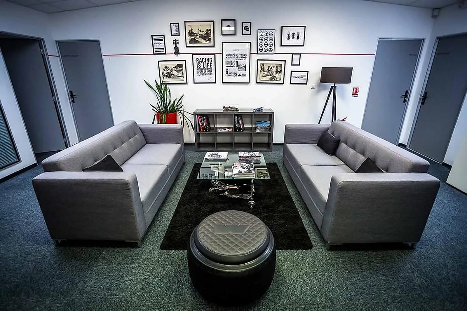 Lieux événementiels, WINFIELD RACING SCHOOL