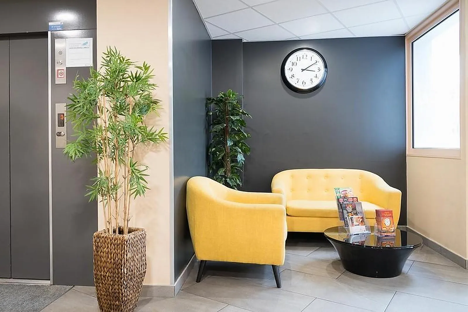 Lieux événementiels, WINK HOTEL JUVISY