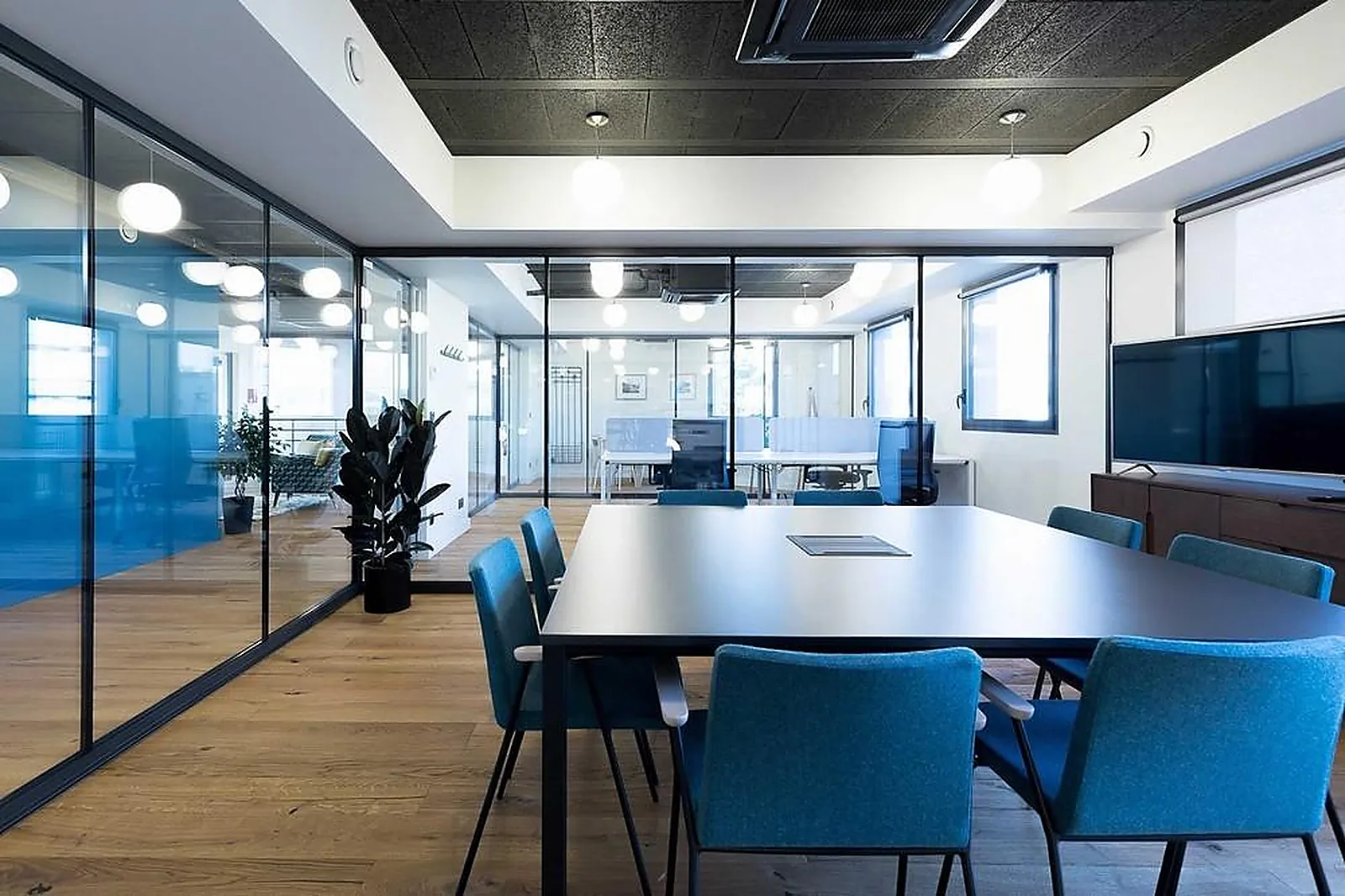 Lieux événementiels, WORK AND WALL