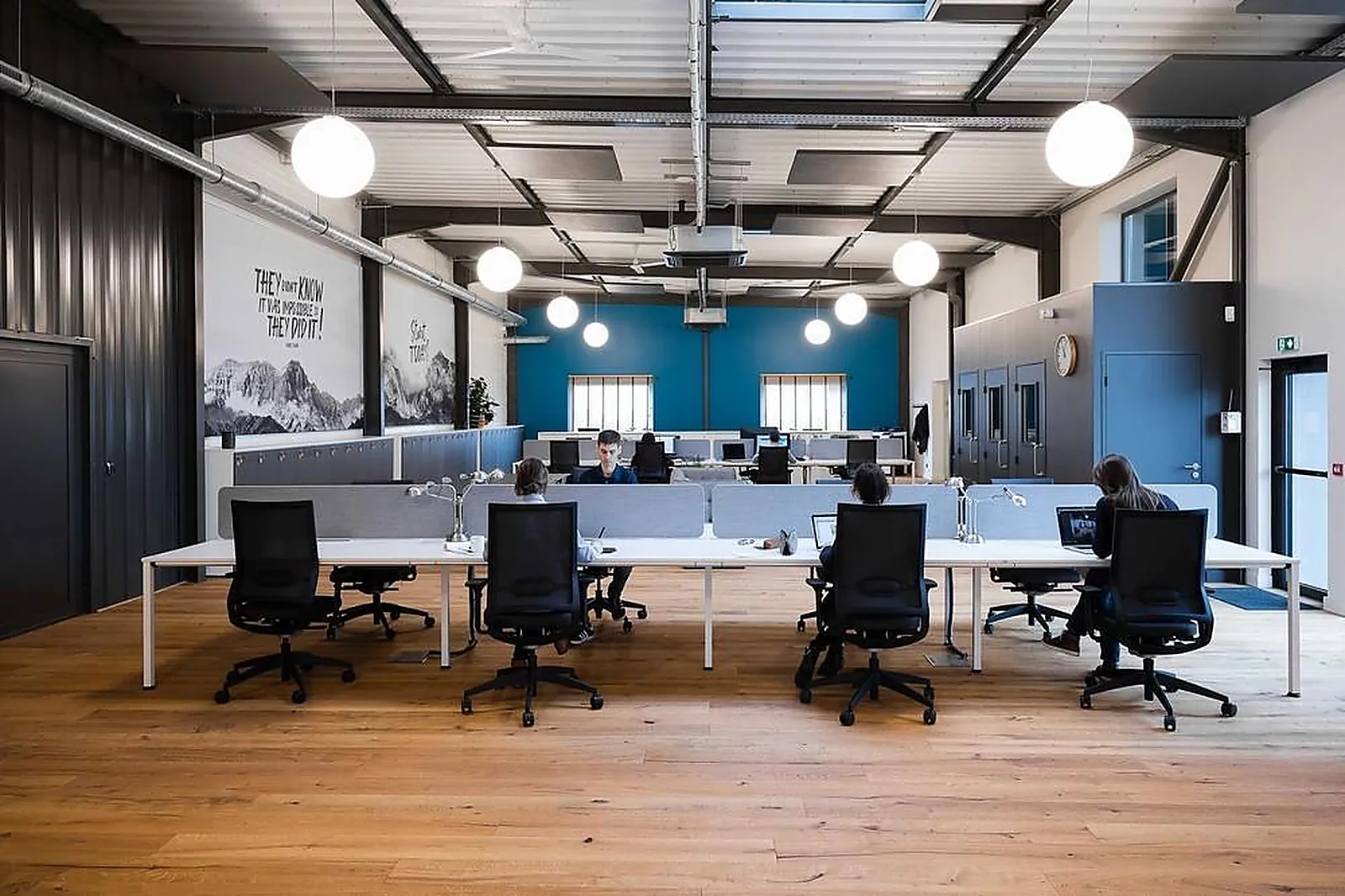 Lieux événementiels, WORK AND WALL