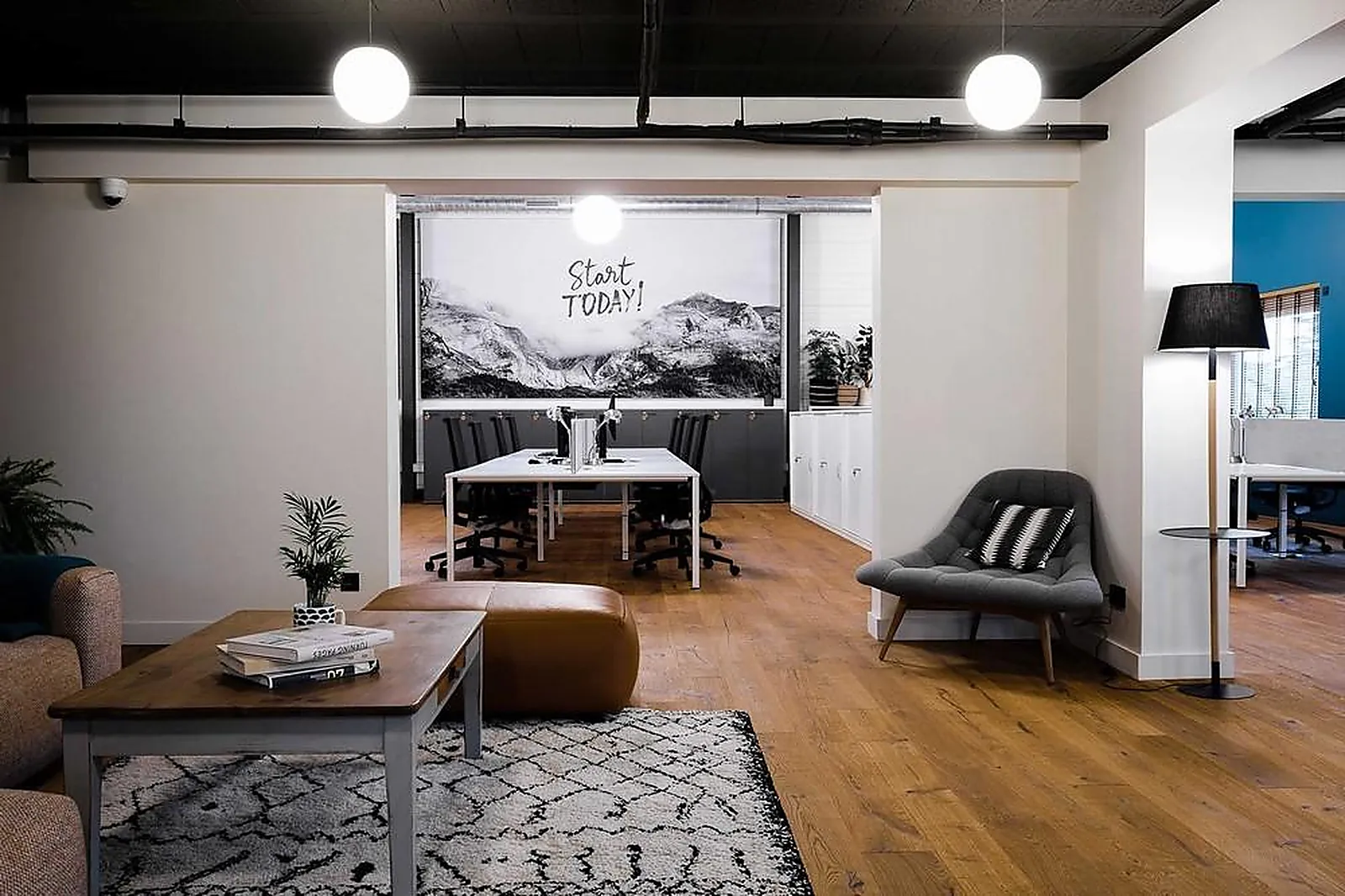 Lieux événementiels, WORK AND WALL