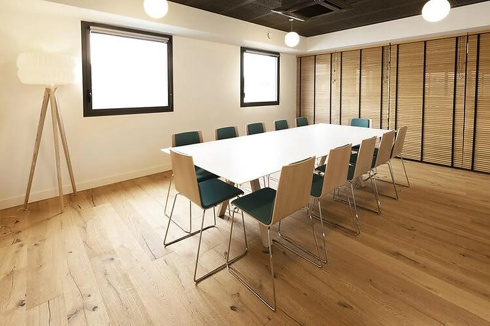 Lieux événementiels, WORK AND WALL