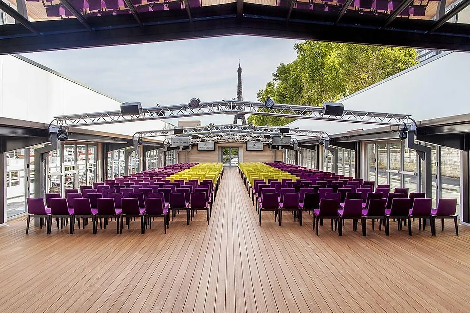 Lieux événementiels, YACHTS DE PARIS - LES SALONS NEWORK