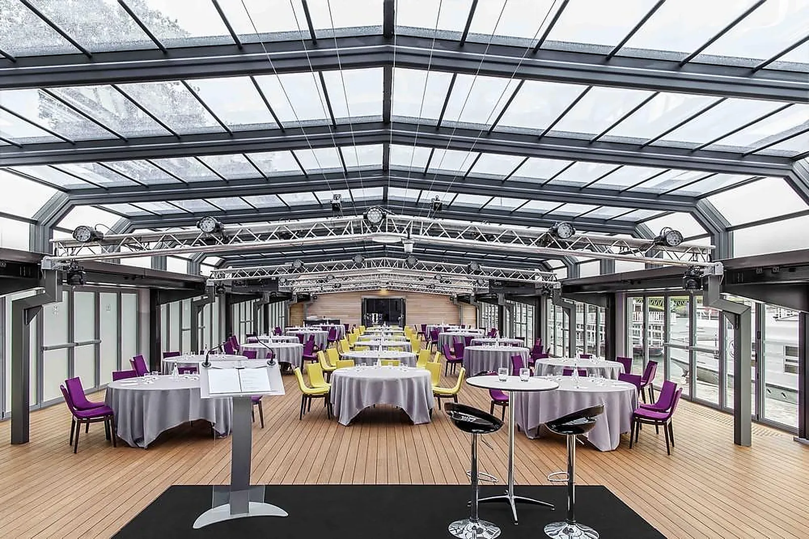 Lieux événementiels, YACHTS DE PARIS - LES SALONS NEWORK