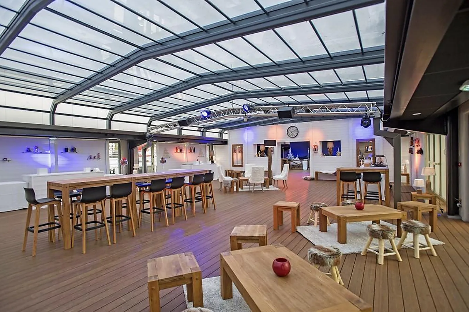 Lieux événementiels, YACHTS DE PARIS - LES SALONS NEWORK