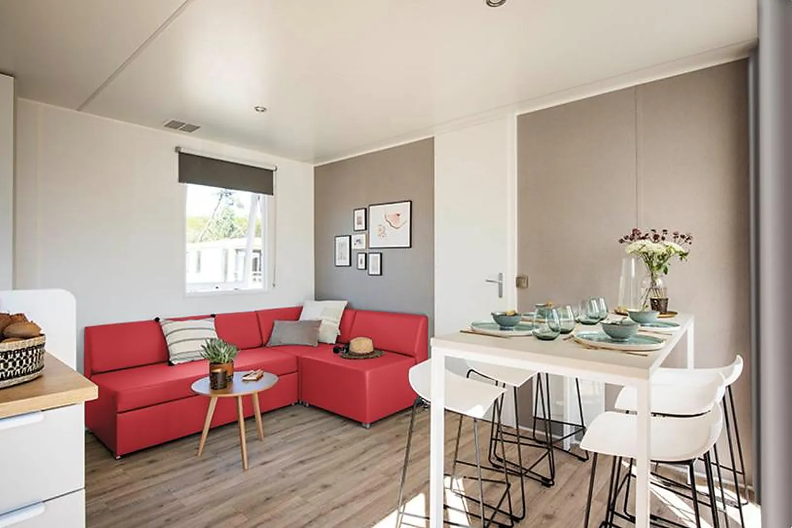 Lieux événementiels, YELLOH! VILLAGE LE PRÉ BAS