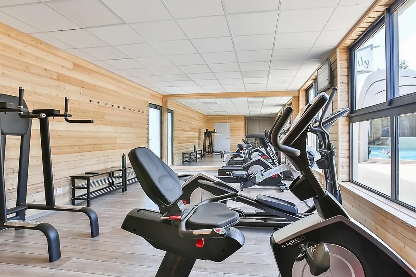 Lieux événementiels, YELLOH! VILLAGE LE PRÉ BAS