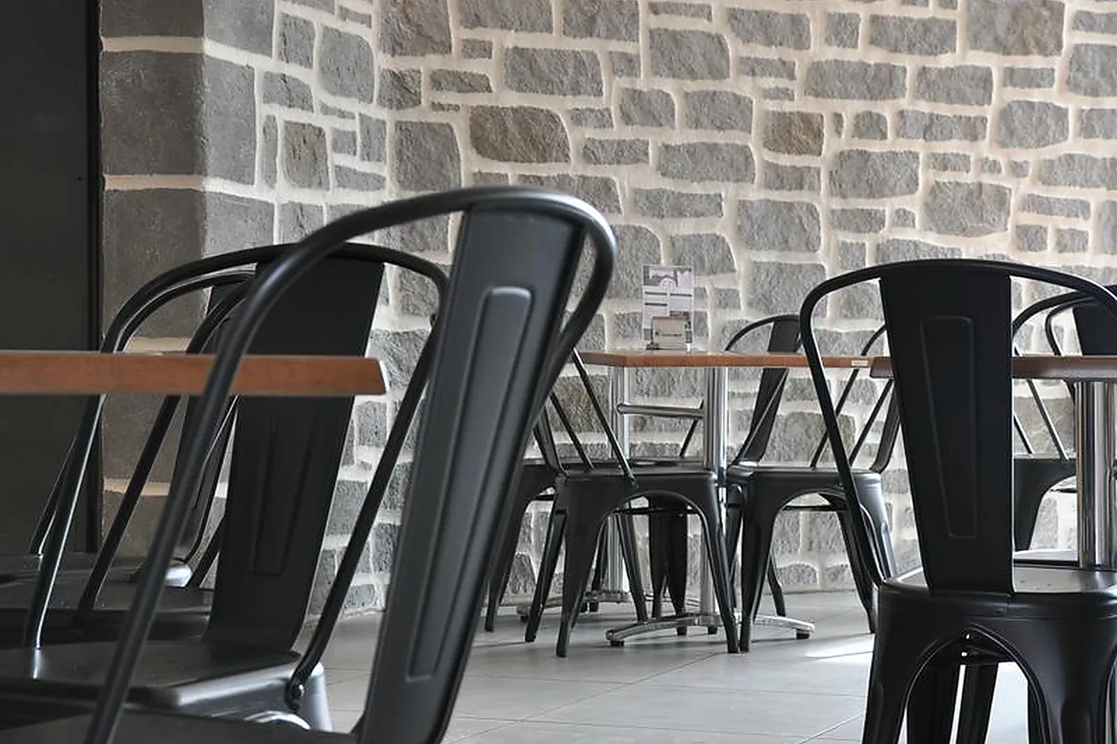 Lieux événementiels, YELLOH! VILLAGE LE PRÉ BAS