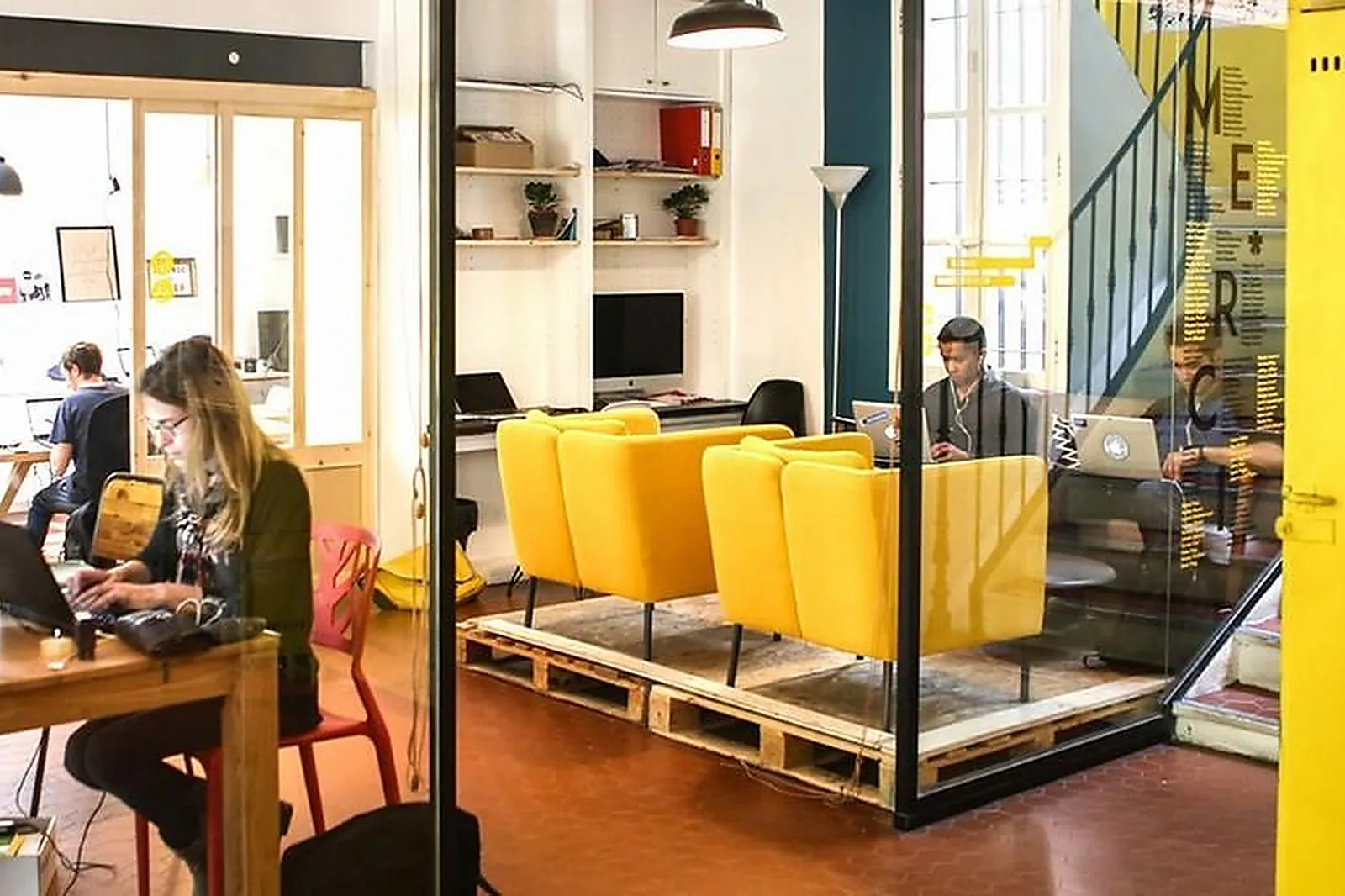 Lieux événementiels, YELLOWORKING