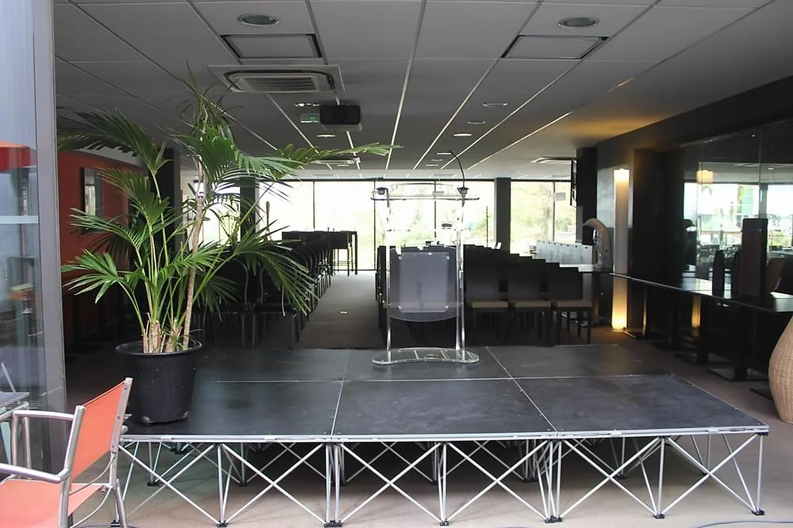 Lieux événementiels, YORESTO